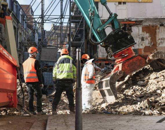 ruined-house-recovery-2024-11-26-20-11-54-utc